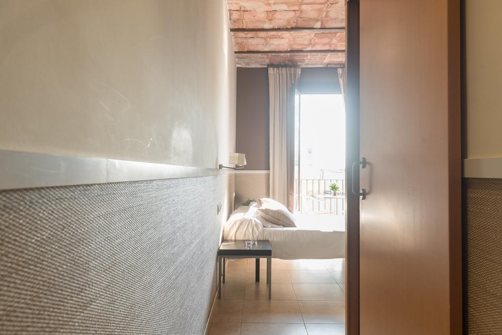 Apartments Hhb Barcelona Exterior photo